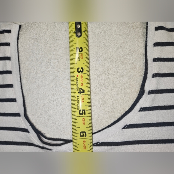 NOLLIE WOMEN'S XS WHITE W/BLACK STRIPES. EXCELLENT CONDITION. MEASUREMENTS. - Picture 3 of 12